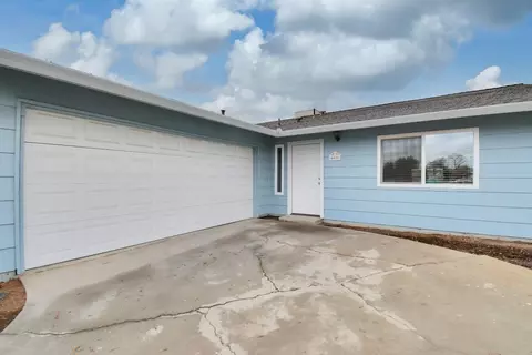 4406 Twain Dr, Olivehurst, CA 95961 photo 4