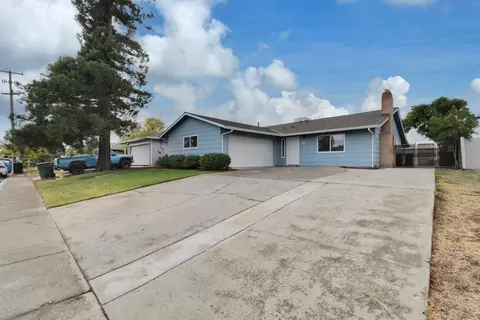 4406 Twain Dr, Olivehurst, CA 95961 photo 2