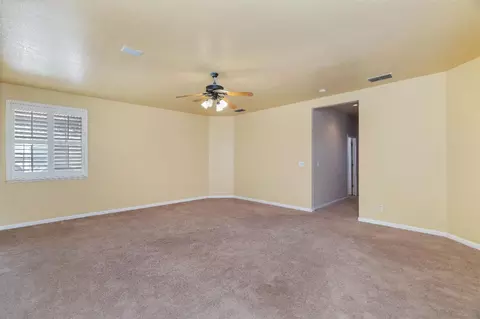 Living - 4008 Madison Pointe Way, Modesto, CA 95356 photo 12 of 13