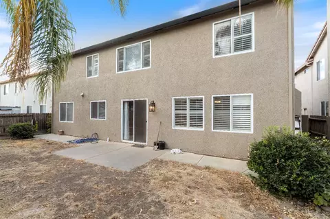Exterior - 4008 Madison Pointe Way, Modesto, CA 95356 photo 6 of 7