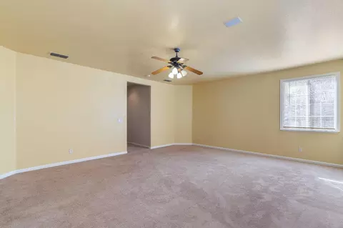 Living - 4008 Madison Pointe Way, Modesto, CA 95356 photo 11 of 13