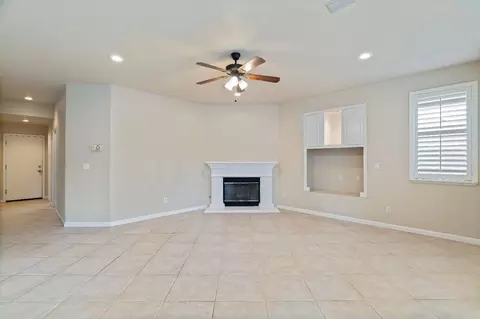 Living - 4008 Madison Pointe Way, Modesto, CA 95356 photo 4 of 13