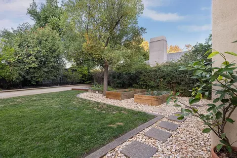 Exterior - 819 Harrier Pl, Davis, CA 95616 photo 9 of 14