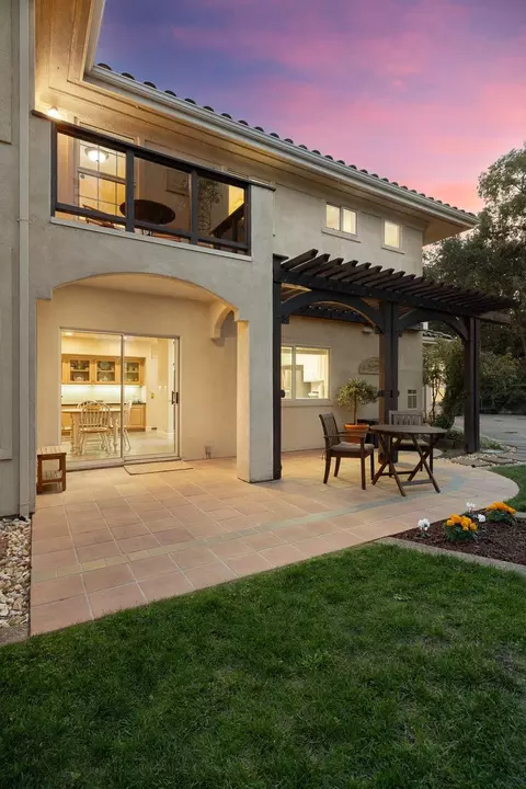 Exterior - 819 Harrier Pl, Davis, CA 95616 photo 11 of 14