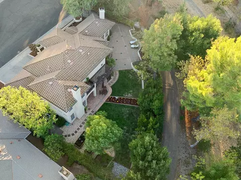 View/Area - 819 Harrier Pl, Davis, CA 95616 photo 3 of 4