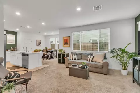 3213 Auburn Leaf Loop, Folsom, CA 95630 photo 7