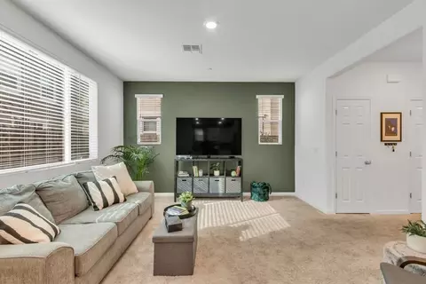 3213 Auburn Leaf Loop, Folsom, CA 95630 photo 8