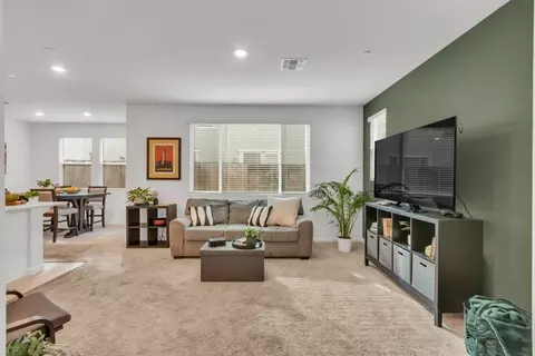 3213 Auburn Leaf Loop, Folsom, CA 95630 photo 6