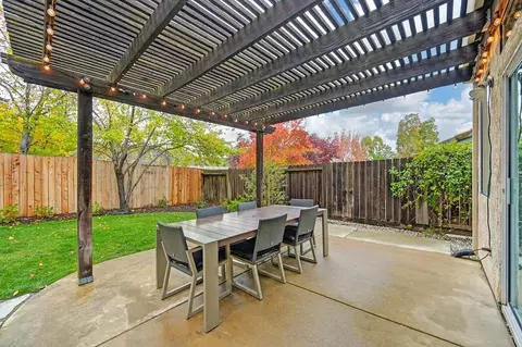 108 Farham Dr, Folsom, CA 95630 photo 42