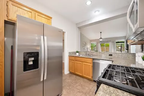 108 Farham Dr, Folsom, CA 95630 photo 14