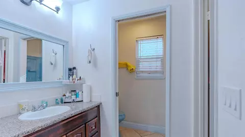 Bath - 308 Goldrun Dr, Modesto, CA 95354 photo 1 of 3
