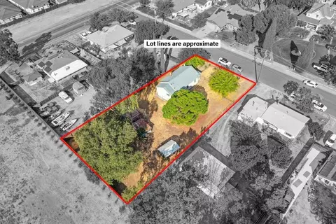 View/Area - 157 E 8th St, Lincoln, CA 95648 photo 3 of 11