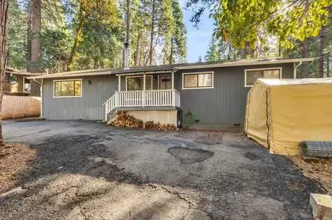 6922 Ridgeway Dr, Pollock Pines, CA 95726