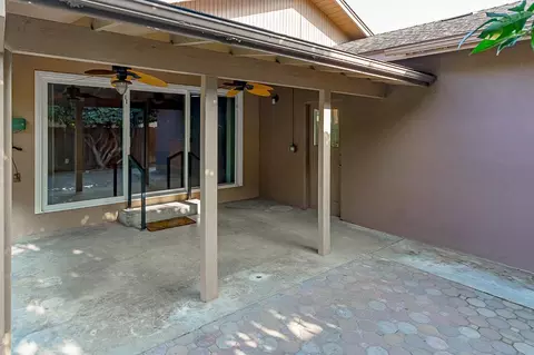 Exterior - 1613 Springwood Dr, Modesto, CA 95350 photo 4 of 6