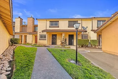 3128 Andre Ln, Turlock, CA 95382 photo 2