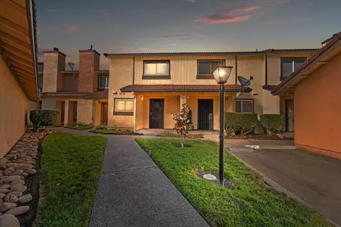 3128 Andre Ln, Turlock, CA 95382 photo 1