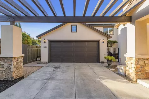 1307 Shady Ct, Tracy, CA 95377 photo 4