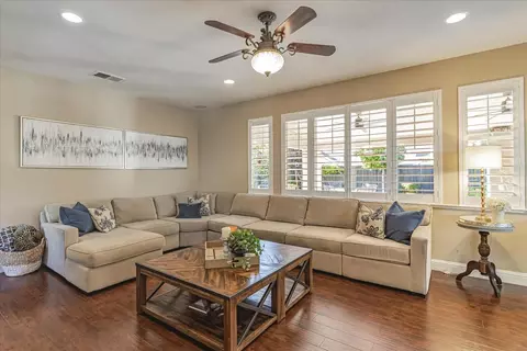 1307 Shady Ct, Tracy, CA 95377 photo 9