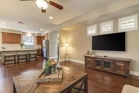 1307 Shady Ct, Tracy, CA 95377 photo 12