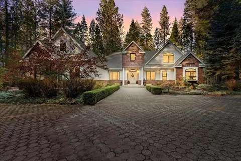 18122 Nubian Way, Nevada City, CA 95959