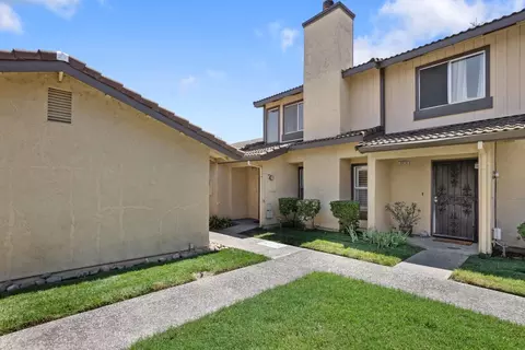 3028 Andre Ln, Turlock, CA 95382 photo 2