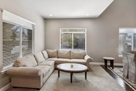 3341 Arya Way, Carmichael, CA 95608 photo 3