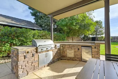 4516 Redbud Dr, Davis, CA 95618 photo 48