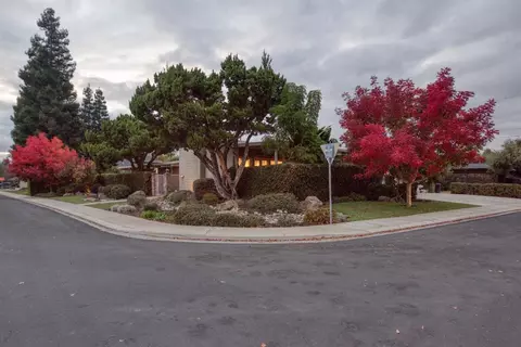 Exterior - 313 Northgate Dr, Modesto, CA 95350 photo 2 of 28