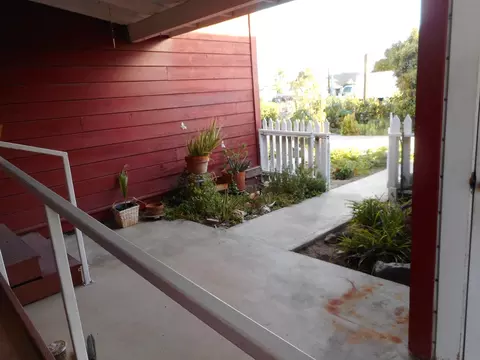 Exterior - 579 West Ave, Gustine, CA 95322 photo 9 of 15
