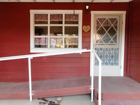 Exterior - 579 West Ave, Gustine, CA 95322 photo 10 of 15