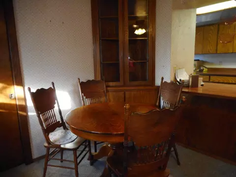 Dining - 579 West Ave, Gustine, CA 95322 photo 1 of 2