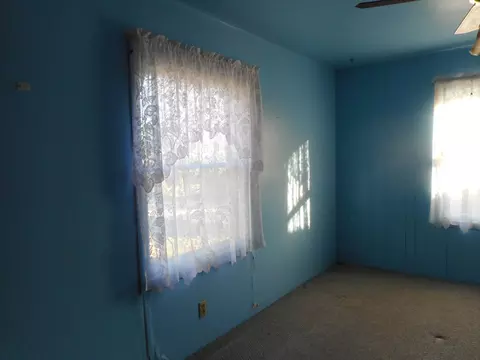 Bedroom - 579 West Ave, Gustine, CA 95322 photo 1 of 3
