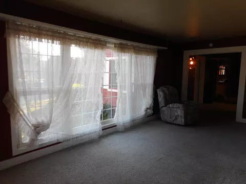 Living - 579 West Ave, Gustine, CA 95322 photo 7 of 7
