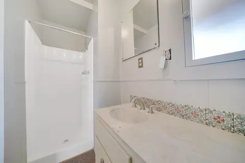 Bath - 8 Mcdowell St, Jackson, CA 95642 photo 3 of 3