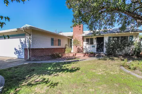 211 Carson, Stockton, CA 95207 photo 3