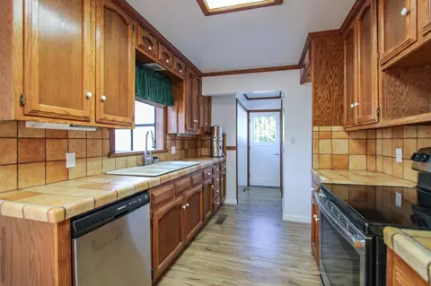 211 Carson, Stockton, CA 95207 photo 12