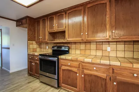211 Carson, Stockton, CA 95207 photo 13
