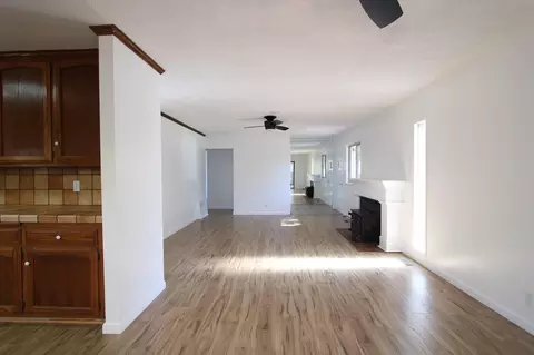 211 Carson, Stockton, CA 95207 photo 9