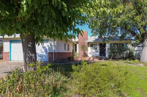211 Carson, Stockton, CA 95207 photo 1