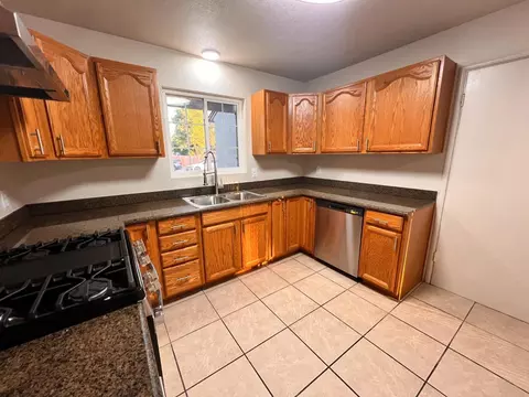 511 Park Ave, Manteca, CA 95337 photo 10