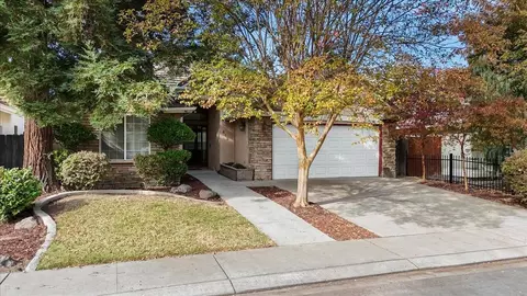 413 Montrose Ct, Modesto, CA 95355 photo 2