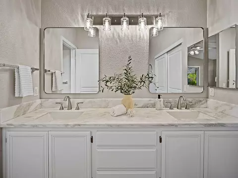 Bath - 446 Elegance Pl, Folsom, CA 95630 photo 1 of 4