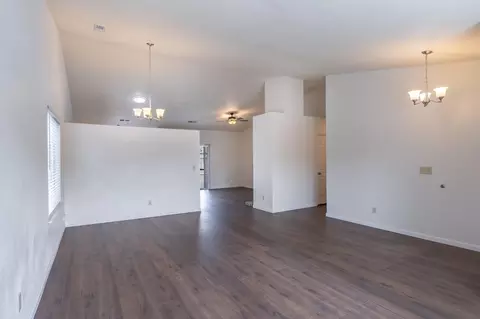 Living - 295 Fullerton Dr, Turlock, CA 95382 photo 6 of 7