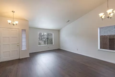 Living - 295 Fullerton Dr, Turlock, CA 95382 photo 1 of 7