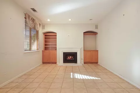 Living - 760 Dody Dr, Manteca, CA 95337 photo 7 of 12