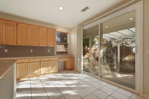 Entry Way - 760 Dody Dr, Manteca, CA 95337 photo 3 of 8