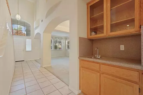 Entry Way - 760 Dody Dr, Manteca, CA 95337 photo 5 of 8