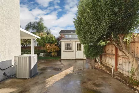 Exterior - 760 Dody Dr, Manteca, CA 95337 photo 14 of 16