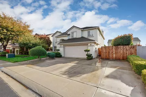 Exterior - 760 Dody Dr, Manteca, CA 95337 photo 3 of 16