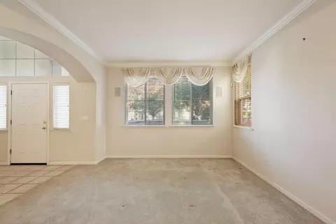 Living - 760 Dody Dr, Manteca, CA 95337 photo 3 of 12